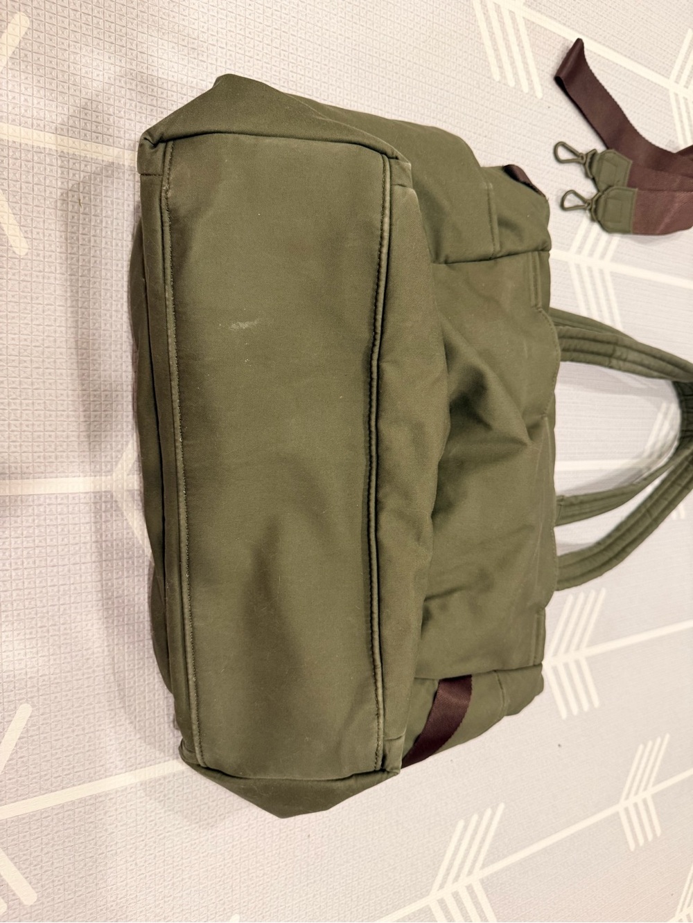 Vera Bradley Olive Green Utility Tote Bag with Removable Strap - Picture 10 of 10